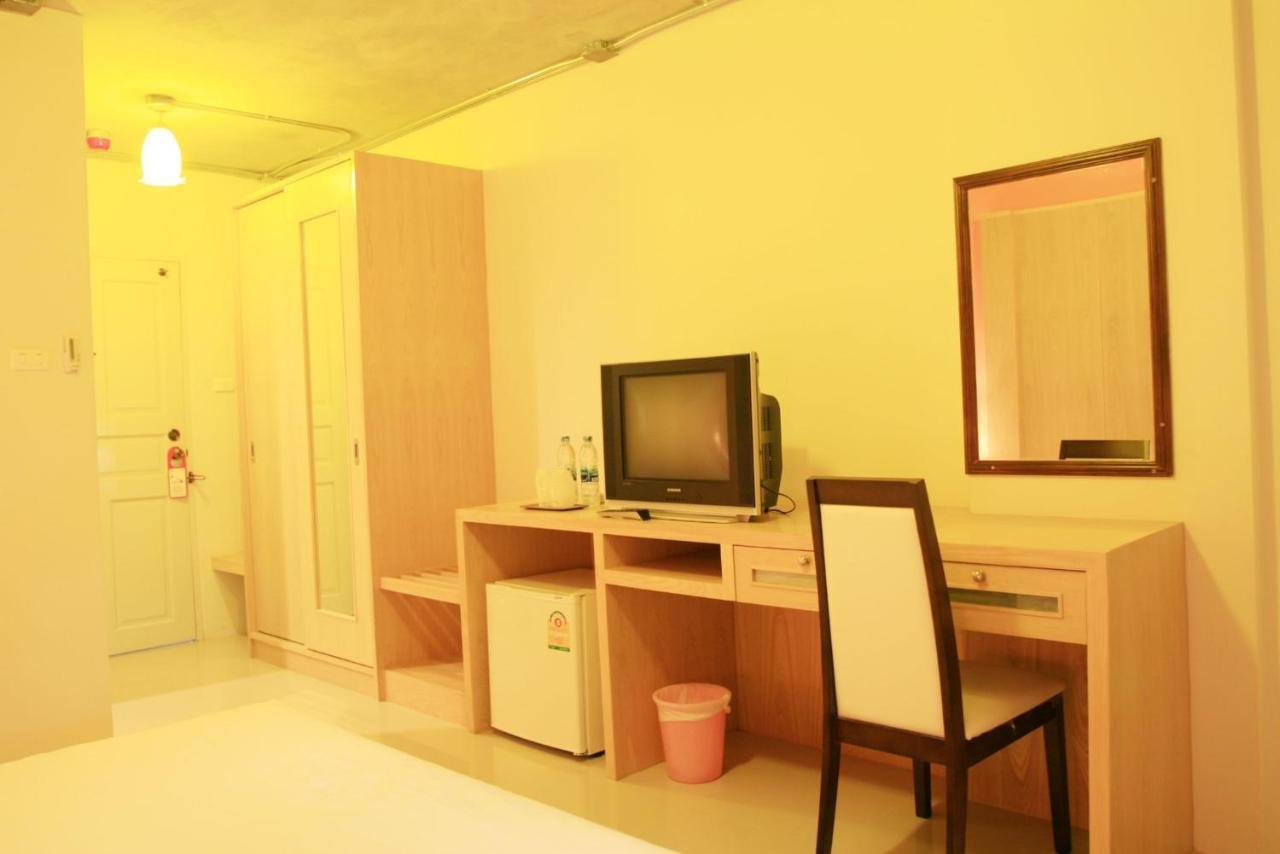 Bansabai Sabaidee Service Apartment Bangkok Eksteriør bilde
