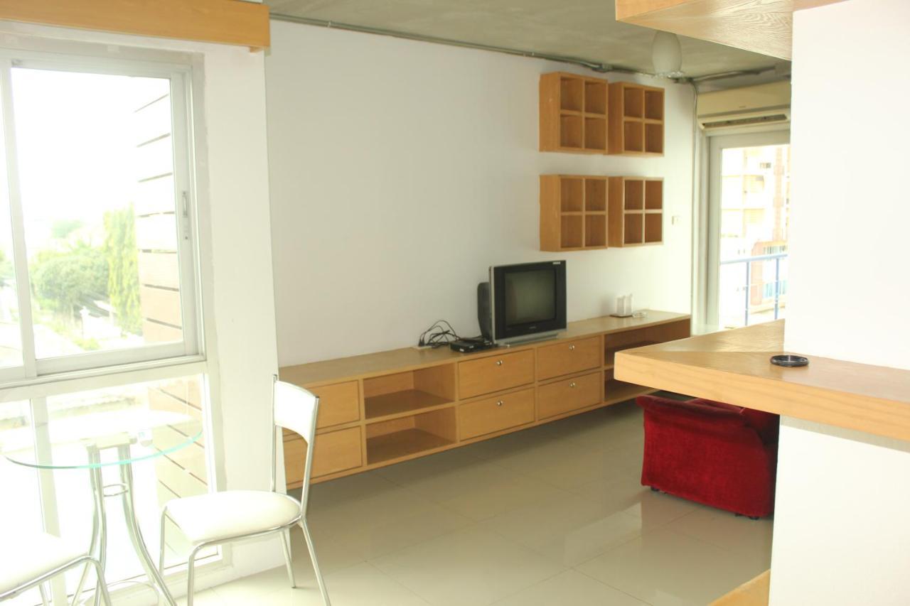 Bansabai Sabaidee Service Apartment Bangkok Eksteriør bilde